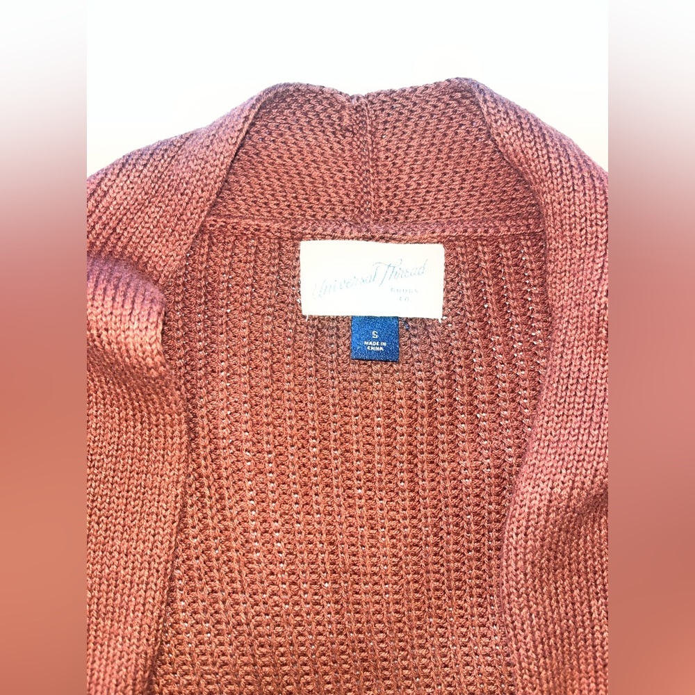 Universal Thread Sweater size small - Picture 2 of 2